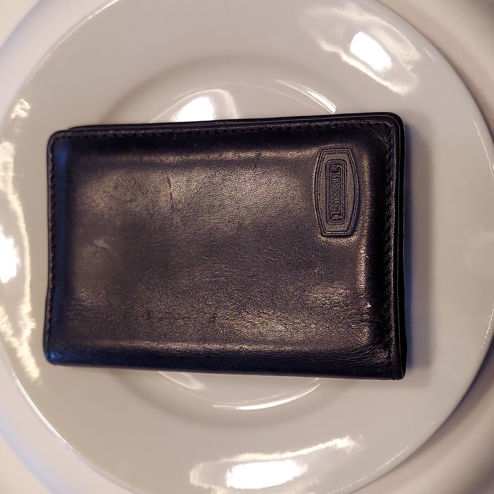 Y2k FOSSIL GENUINE LEATHER BI-FOLD WALLET CARD HOLDER WITH MONEY CLIP GUC